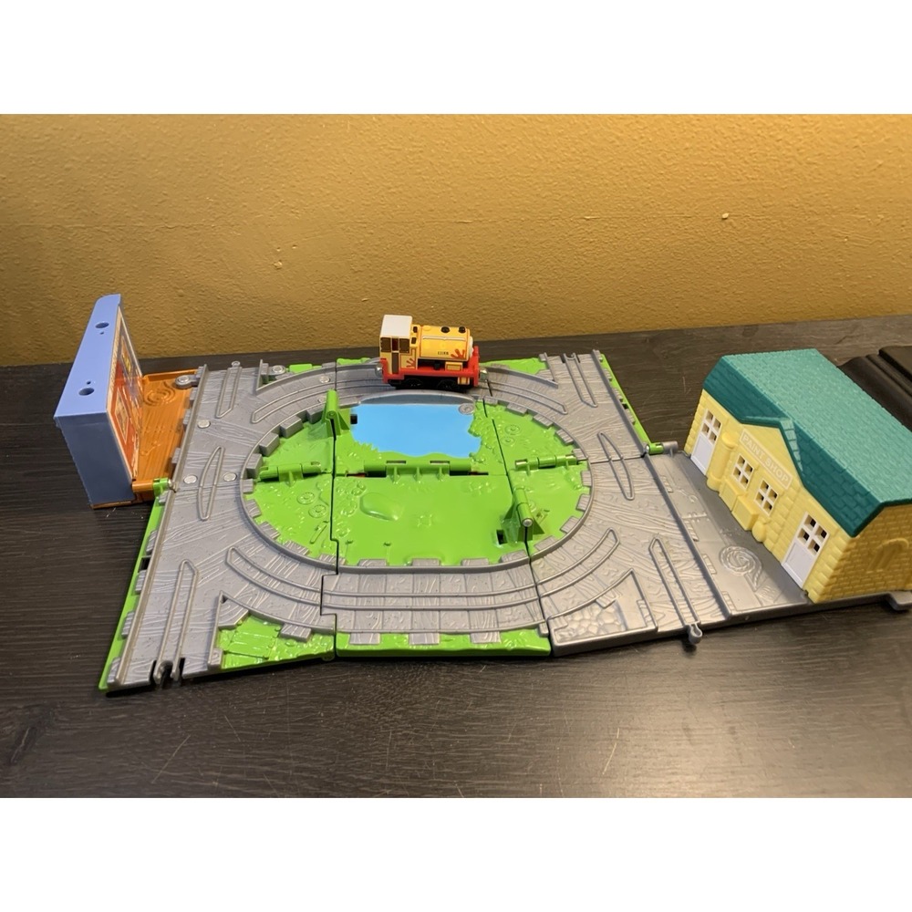 Thomas & Friends Take N Play Foldable Paint Shop and Library Play Set W/ Bill - Picture 7 of 13